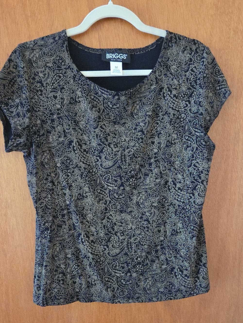 Briggs New York Black Paisley Short-Sleeve Women's Top - Size M